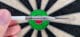 Nahaufnahme Scott Williams Shaggy Gen 1 Barrel im Bullseye mit weißem K-Flex Flight