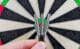 Drei Luke Humphries Dart Barrels in der Nahaufnahme- das präzise Gripmuster zeigt sich im Luke Humphries Darts Test deutlich.