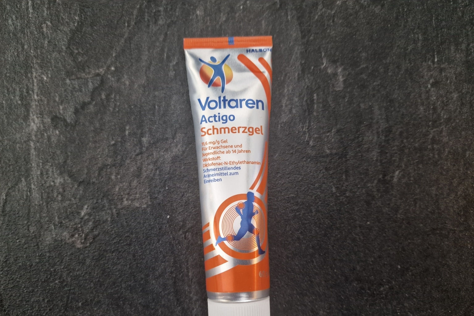 Voltaren Actigo Schmerzgel Erfahrungen - 100g Tube mit Diclofenac gegen Rückenschmerzen und Sportverletzungen.