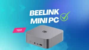 Beelink Mini PC Test: grauer Beelink-Mini-PC vor blauem Verlauf mit Check-Symbol und „Beelink Mini PC“-Schriftzug.